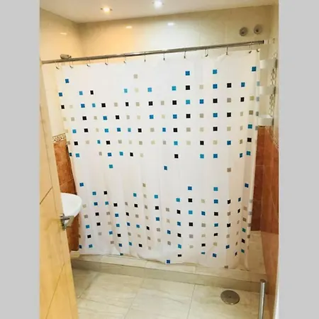 شقة Apartamento Atico Aviles روندا