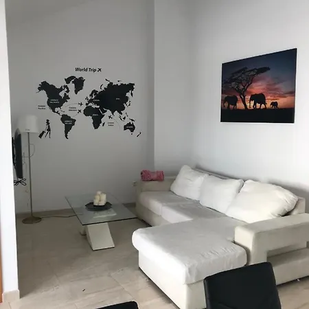 Apartamento Atico Aviles شقة