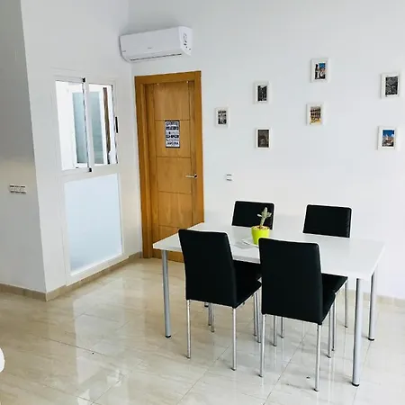 Apartamento Atico Aviles Lägenhet *