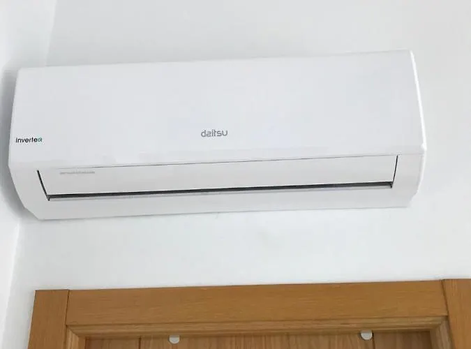 Apartamento Atico Aviles דירה *