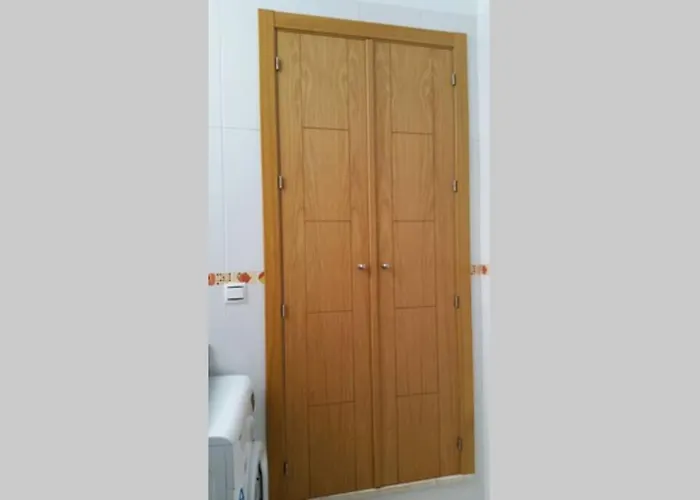 Apartamento Atico Aviles דירה רונדה