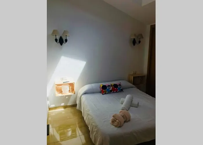 דירה Apartamento Atico Aviles רונדה